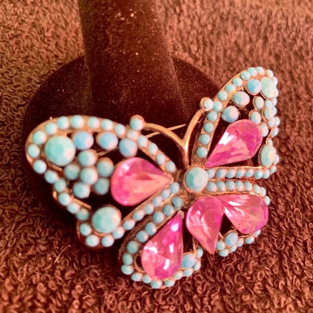💚2/$15 Vintage Brooch - Butterfly - Picture 3 of 4
